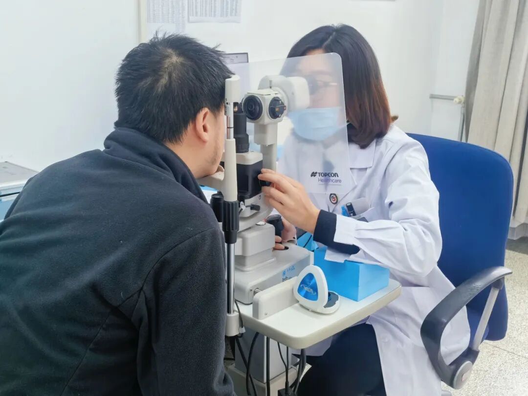 bv伟德国际1946受邀参与天大教职工眼健康体检与保健工作